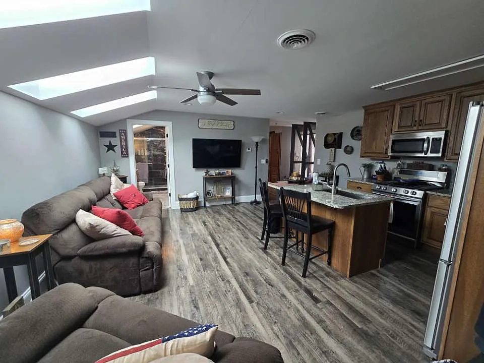 1403 Blair St #202