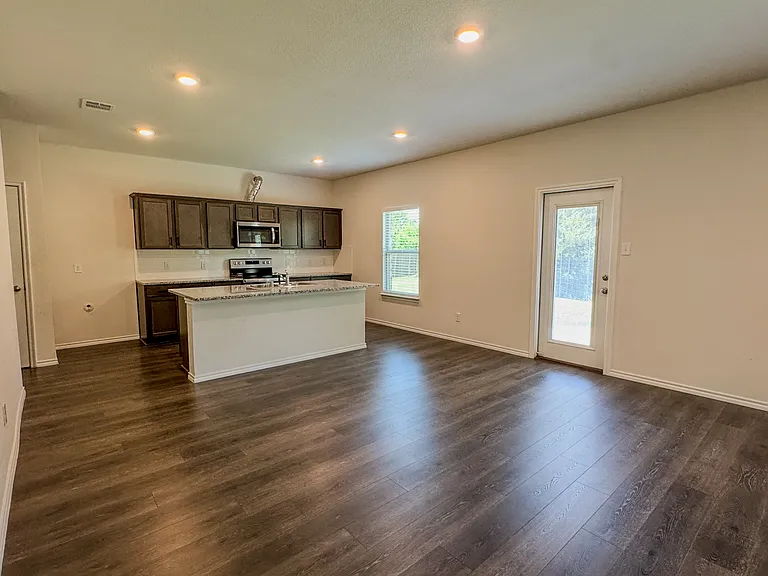 3387 Everly Dr — Photo 8