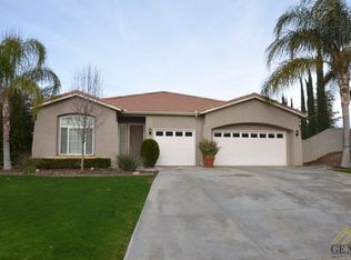 6714 Montagna Dr, Bakersfield, CA 93306