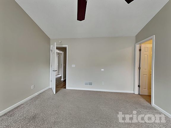 5th image of 530 Mackinaw Dr