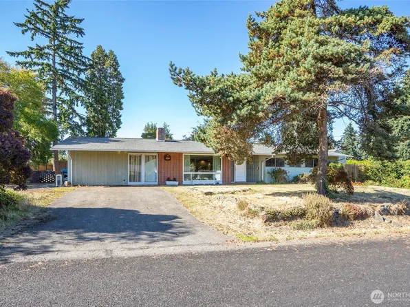 13520 13th Avenue Ct E, Tacoma, WA 98445