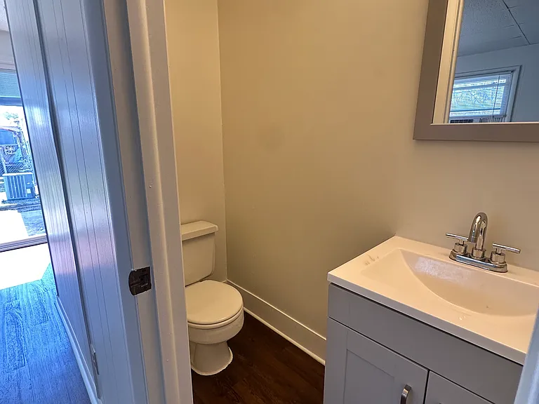 7315 Maple St — Photo 13
