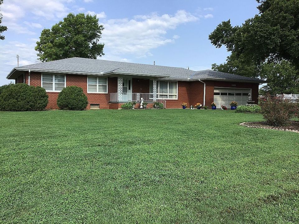 1st image of 1401 N Poplar St