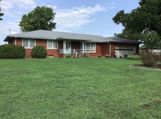 1401 N Poplar St, Eureka, KS 67045