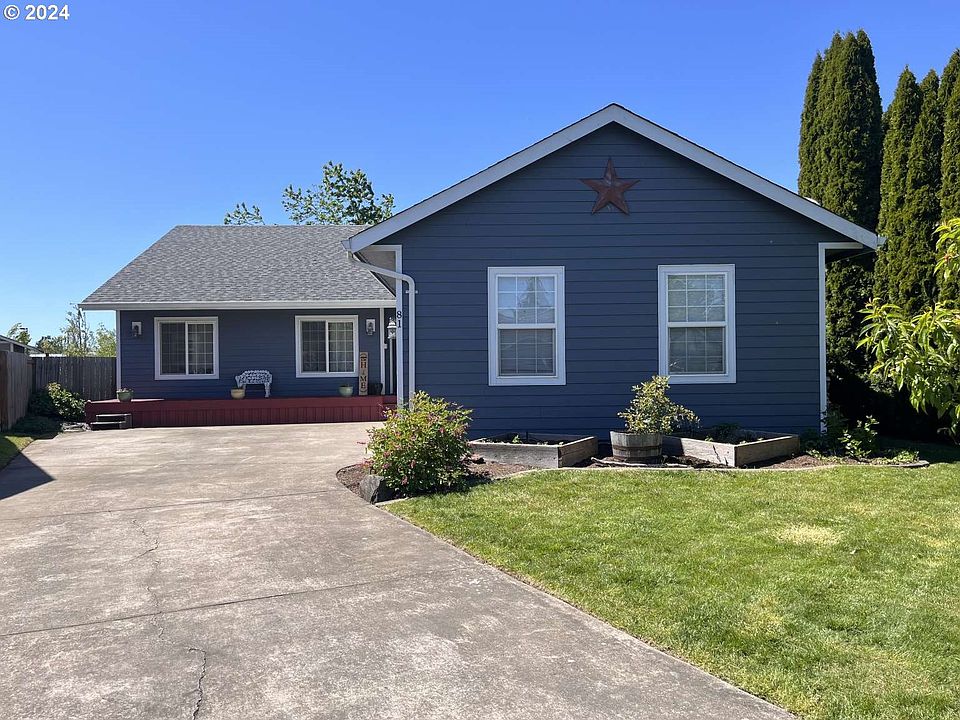 1st image of 81 Village Dr