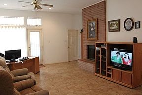 4th image of 120 Wildwood Dr