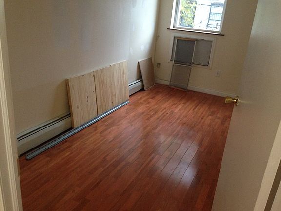 3rd image of 636 Lafayette Ave APT 1