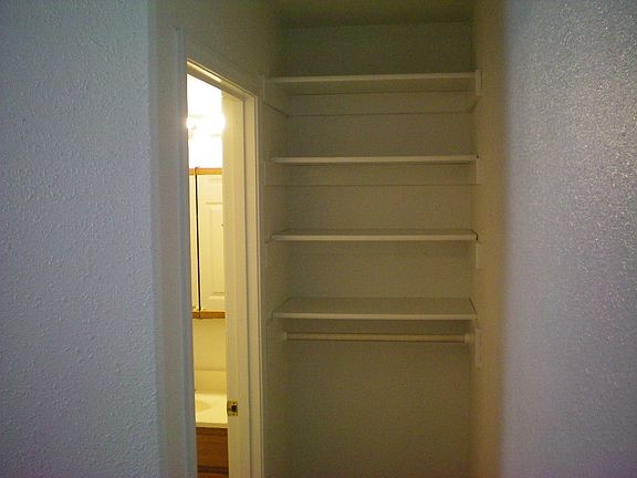 4th image of 21 Harris St #C