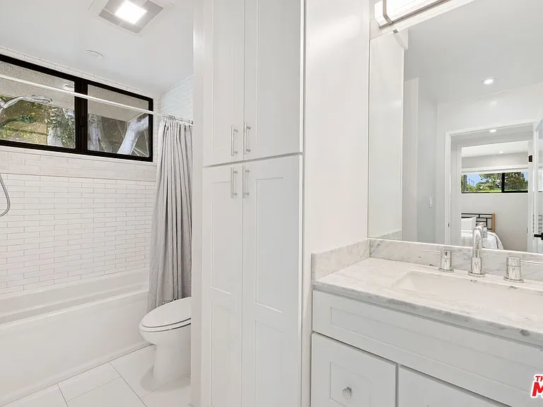 43 Sea Colony Dr — Photo 13