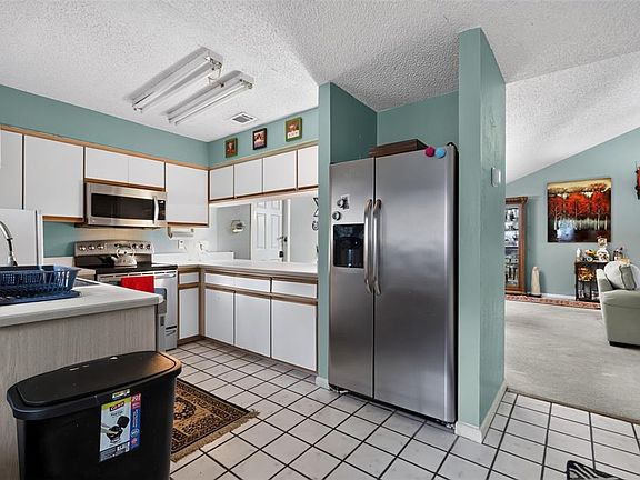 5th image of 44 WEDGEWOOD LANE