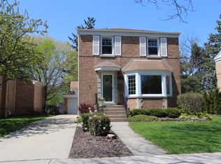 14 S Ridge Ave, Arlington Heights, IL 60005