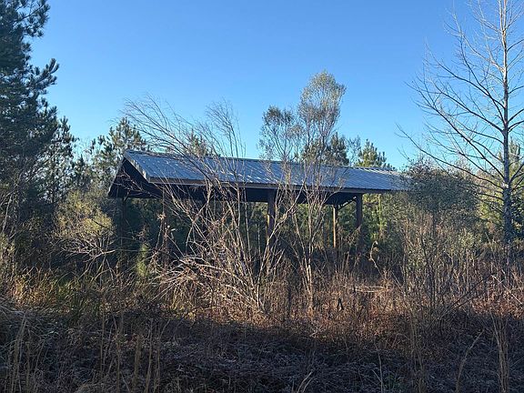 3rd image of 756 Ted Bates Rd