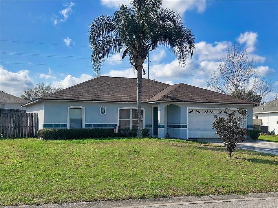 1st image of 350 Country Lakes Cir