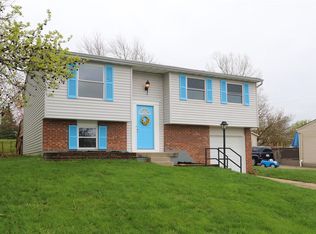 10264 Snowflake Ln, Cincinnati, OH 45251