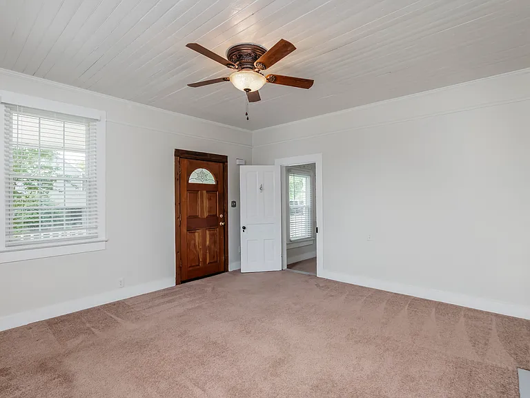 206 Oliver St — Photo 6