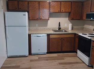 55 Log St APT 1E, Manchester, NH 03102