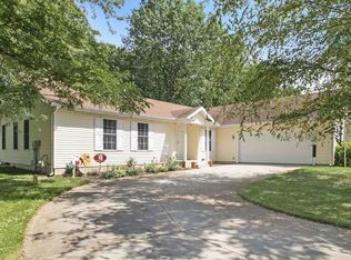 56590 Arbor Kove Dr, Elkhart, IN 46516