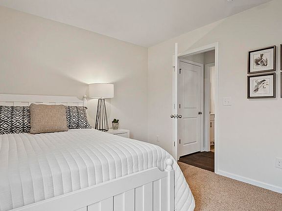 4th image of 1197 Fowler Drive