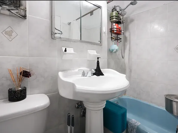 1655 Flatbush Avenue image 8 of 14