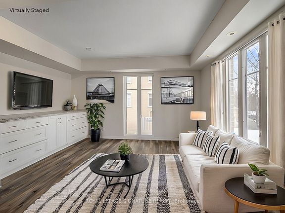 5th image of 30 Western Battery Rd #343