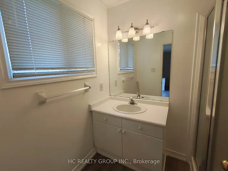 1548 Richmond St #1 — Photo 8