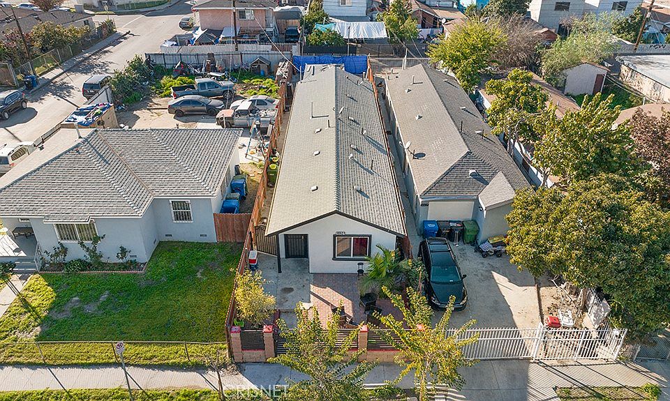 10621 Kalmia St, Los Angeles, CA 90002 | MLS #SR23013205 | Zillow