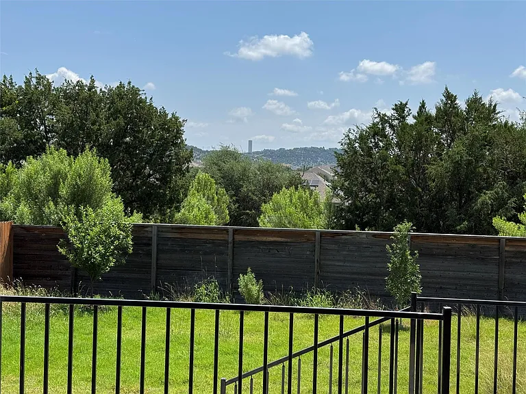 5817 Alamosa Clearing Dr — Photo 14