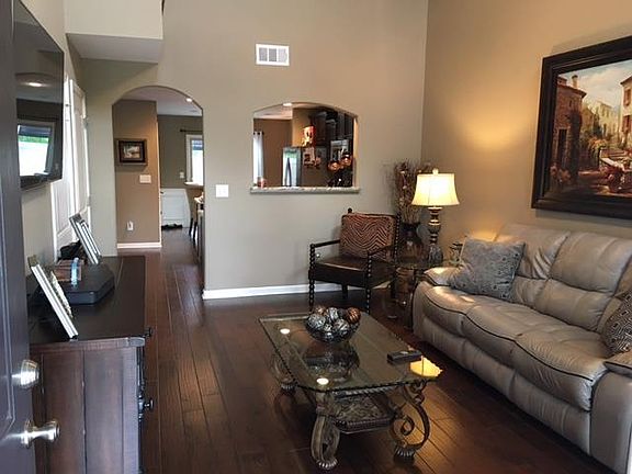2nd image of 144 Saxony Way