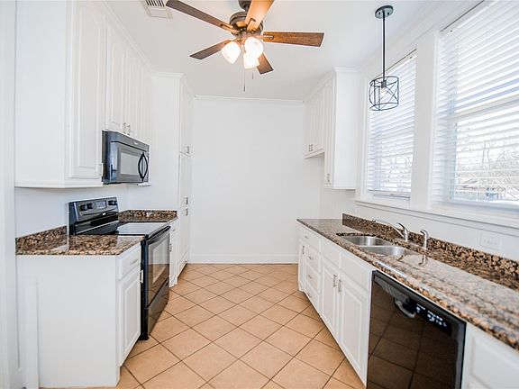 2nd image of 121 Lake Park Ave