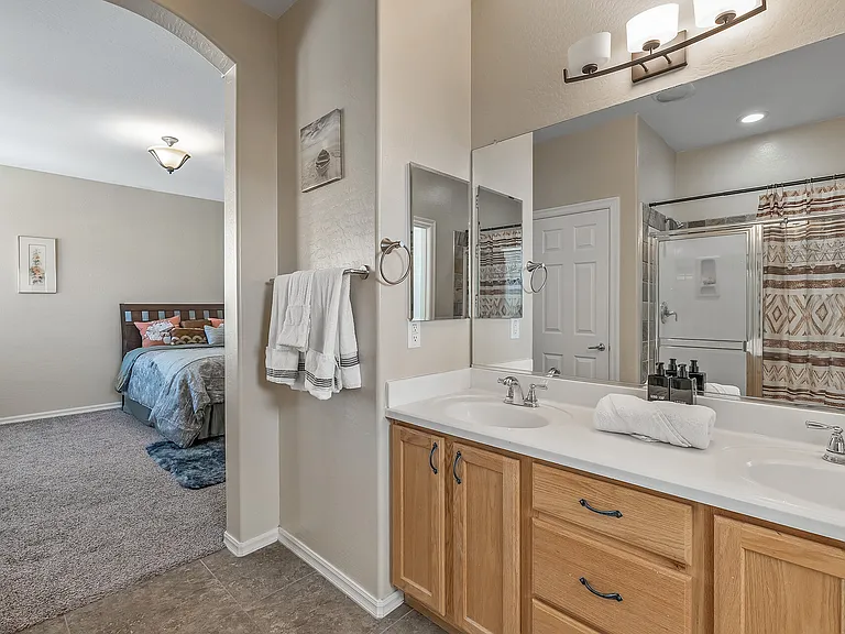 14592 W Acapulco Ln — Photo 17