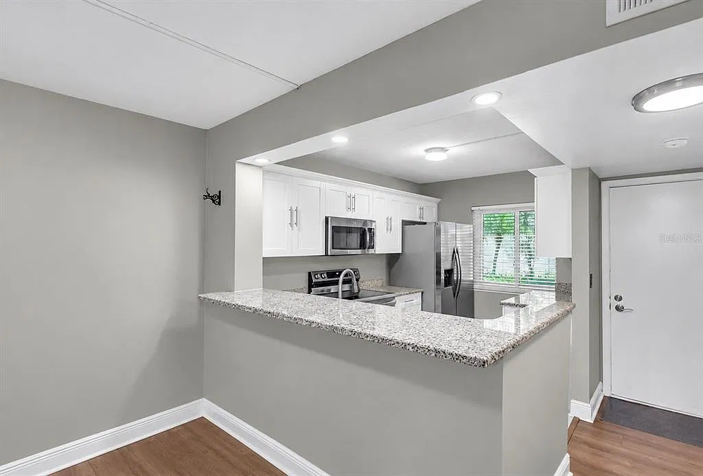 1 bed, 1.0 bath, 682 sqft, $1,750 — Photo 4