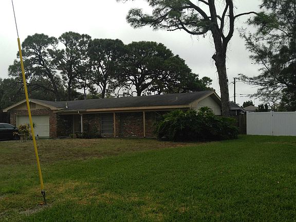 3rd image of 3000 36th Ave S