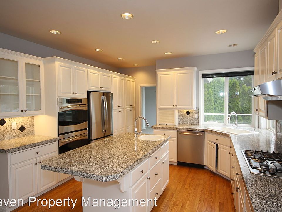 1st image of 9816 36th St NW
