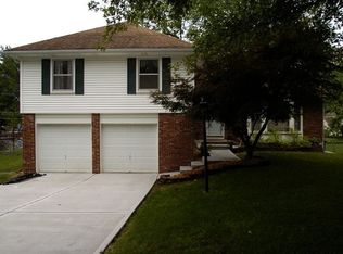 9709 Slater St, Overland Park, KS 66212
