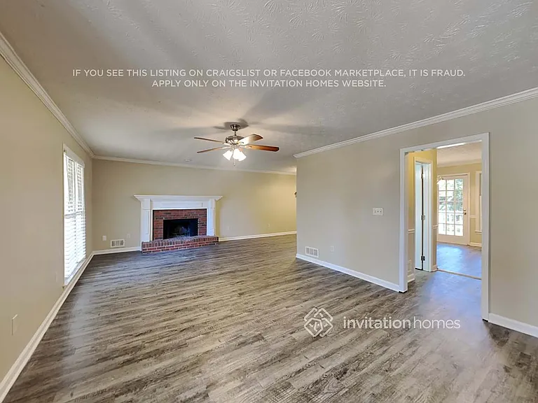 1902 Pond Ridge Ct — Photo 4