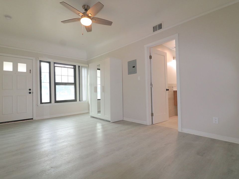 1st image of 202-21 2nd Ave #2021