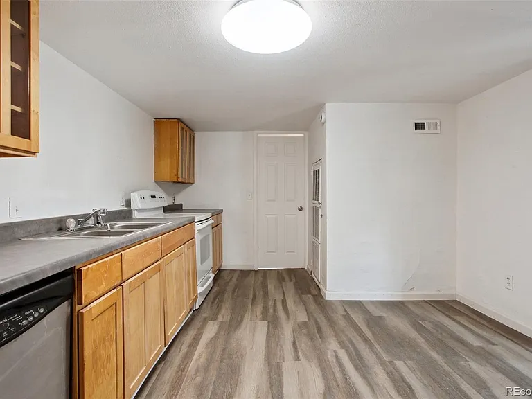 3200 W Custer Pl — Photo 7