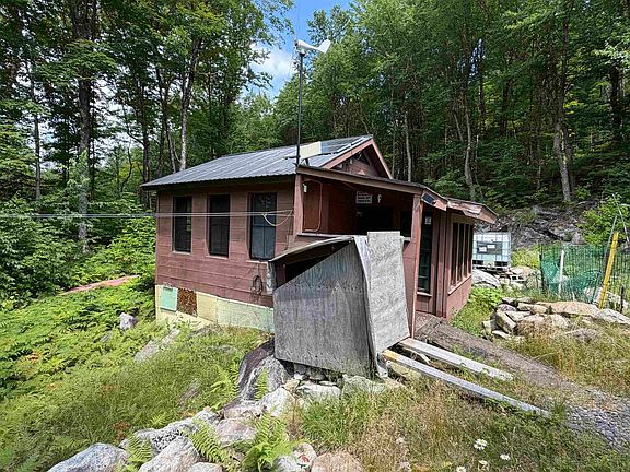 3rd image of 493 Wheeler Mountain Road