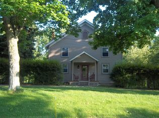 240 Wolfe Ln, Irwin, PA