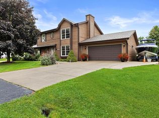 5614 San Dell Way, Racine, WI 53402