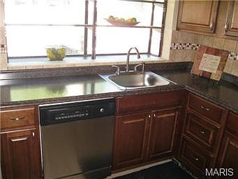 3rd image of 865 Borgia Ln