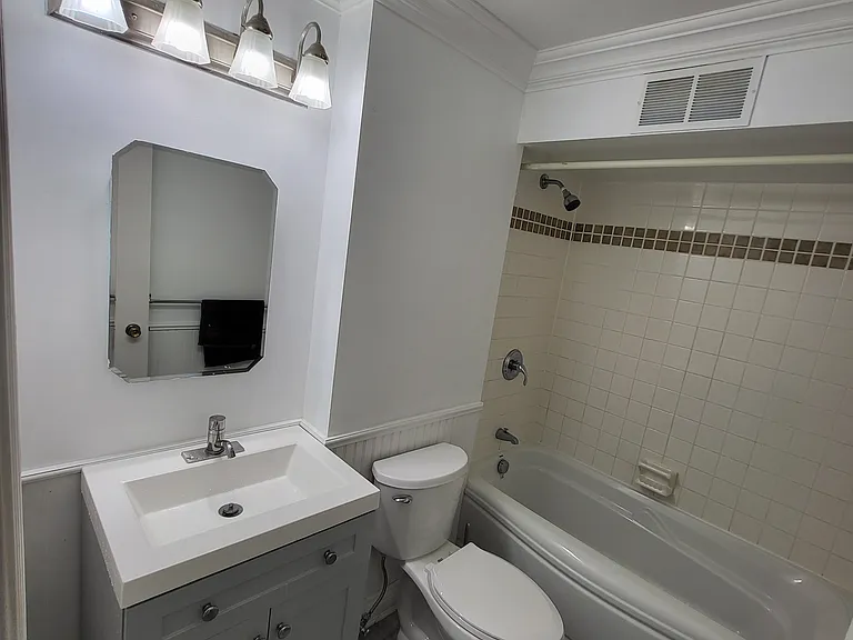 49 Sumac St #10 — Photo 5