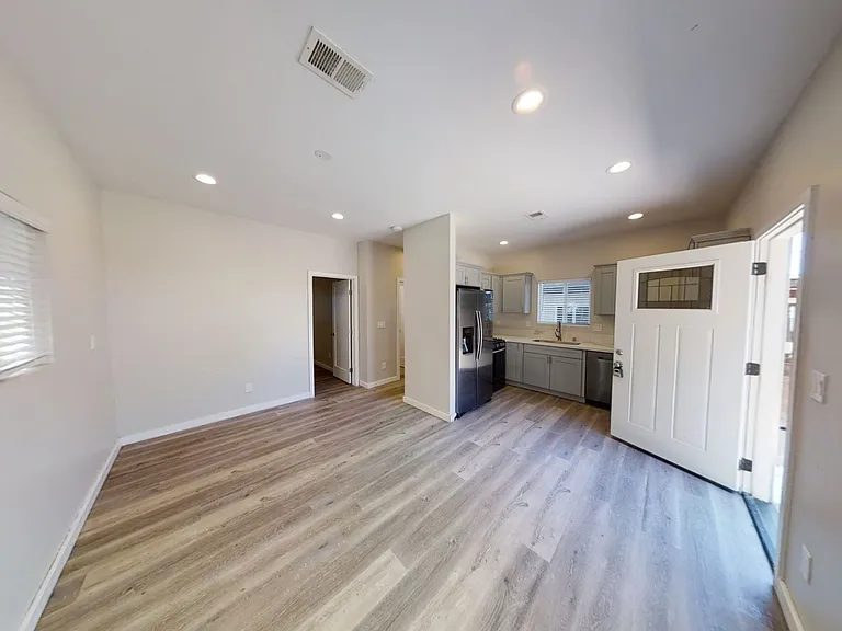 5239 Tipton St — Photo 5