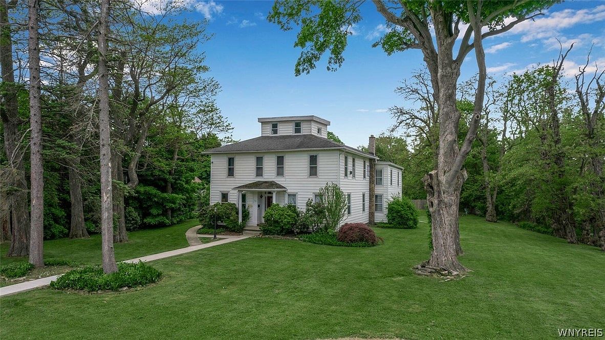 39 East Ave, Akron, NY 14001 Zillow