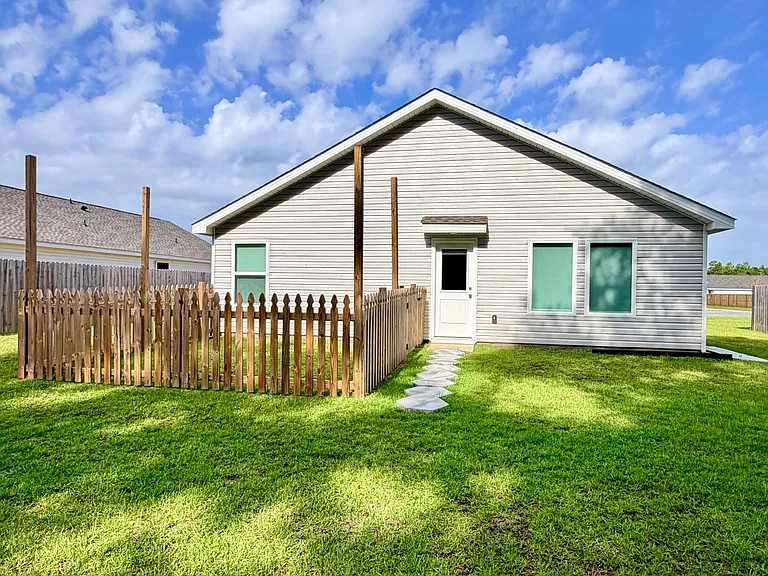 5406 Horizons Edge Ln — Photo 12