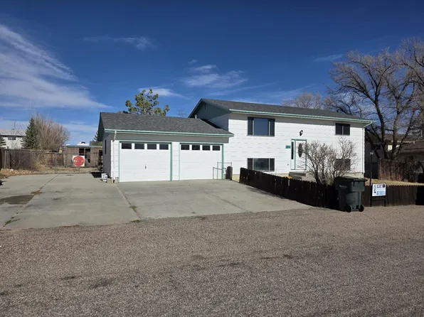 5035 Antelope Dr, Bar Nunn, WY 82601