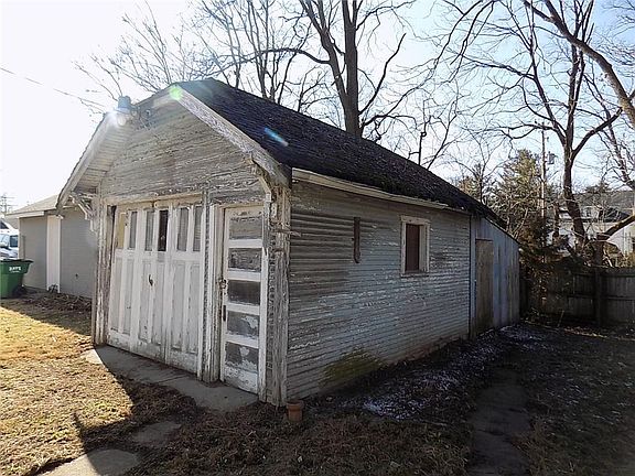 5th image of 312 N Tennessee St