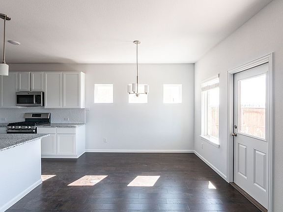 5th image of 2034 Placerville St