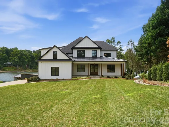 110 Zwilling Ct, Troutman, NC 28166
