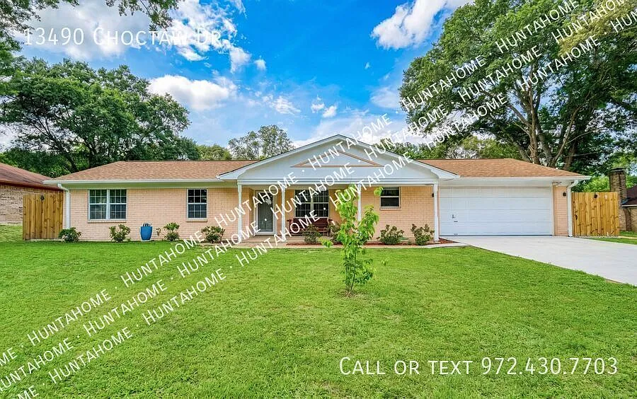 13490 Choctaw Dr